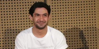 Reza Rahadian Bicara Profesinya Sebagai Aktor & Dosen, Mana yang Lebih Menantang?
