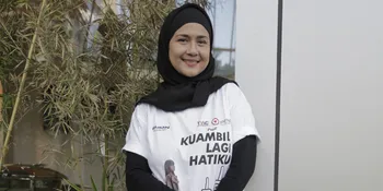 Ria Irawan Selalu Dandan Cantik Bak Berlibur Tiap ke Rumah Sakit, Ini Alasannya