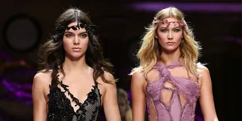 Ribet, Ini Persiapan Kendall Jenner & Karlie Kloss Sebelum Tampil