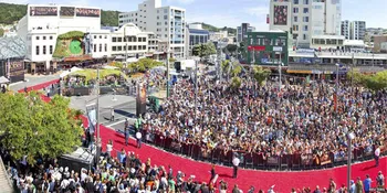 Ribuan Warga Wellington Rayakan Premiere 'THE HOBBIT'