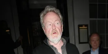 Ridley Scott Akan Sutradarai 'THE MARTIAN'?