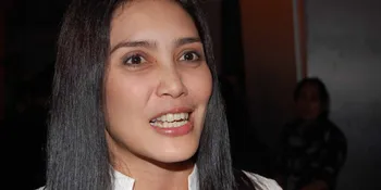 Rieke Dyah Pitaloka Goyang 'Terajana' di Kerumunan Ibu-Ibu