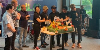 Rilis Album Baru, Wali Gandeng Fitri Carlina