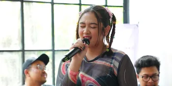 Rilis 'Bahagiaku', Asya Akui Dapat Dukungan Penuh dari Hesti Purwadinata dan Edo Borne