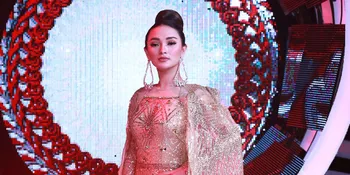 Rilis Lagu 'Ayo Turu', Penampilan Zaskia Gotik Jadi Sorotan