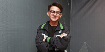 Rilis Single Perdana 'Itu Kamu', Rey Bong Bintang 'DARI JENDELA SMP' Ungkap Kegalauannya