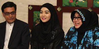 Rina Gunawan Tak Tahu Kapan Pernikahan Nuri Kembali Digelar