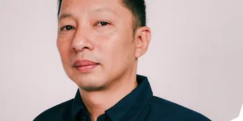 Ringgo Agus Rahman Bikin Sung Dong-Il Penasaran di Film PANGGIL AKU AYAH