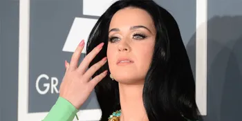 'Roar', Auman Katy Perry Rajai Irlandia