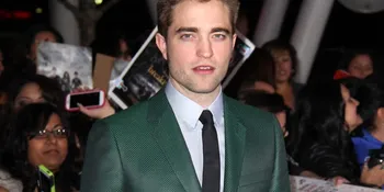 FKA Twigs Berpose Bugil, Seperti Apa Respon Robert Pattinson?