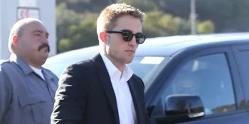Robert Pattinson - Katy Perry Ketahuan 'Kencan' di Karaoke