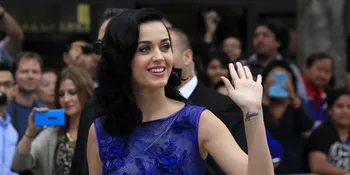 Rok Terlalu Pendek, 'Aset Berharga' Katy Perry Tertangkap Kamera