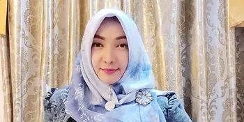 Roro Fitria Diberi Kalung Giok Pusaka Peninggalan Kasultanan Cirebon, Usianya Ratusan Tahun