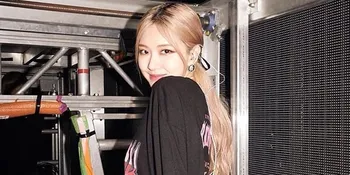 Rose BLACKPINK Dengar Lagu Cover-nya Dimainkan di Tempat Tak Terduga