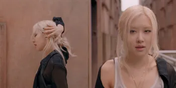 Rose BLACKPINK Suguhkan Tari Kontemporer yang Memukau di Video Performance untuk Lagu 'Number One Girl'
