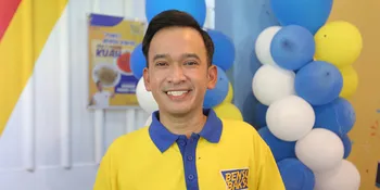 Ruben &#38; Jordi Onsu Bagikan 10 Ribu Kotak Makanan untuk Korban Banjir