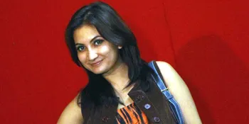 Saat Hamil, Natalie Sarah Stop Ledek Orang