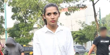 Saat Papa Meninggal, Millendaru Sedang Tak Ada di Rumah