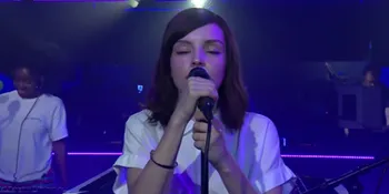 Saat 'This Is What You Came For' Calvin Harris Dicover Chvrches