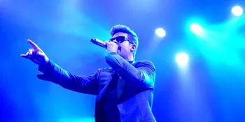 Sadis, Album Baru Robin Thicke Cuma Terjual 54 Keping