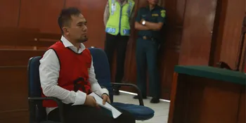 Saipul Jamiell Selfie Saat Sidang, Hakim Pengadilan Tersinggung?