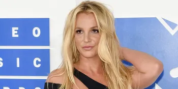 Salah Busana, Tattoo Britney Spears Jadi Sorotan Followers