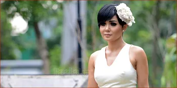 Salaman di Nikahan, Yuni Shara Minta Gibran Rakabuming Senyum