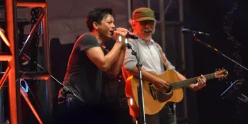 Salut Profesionalisme Ariel NOAH, Tegar Tampil Saat Ayah Wafat