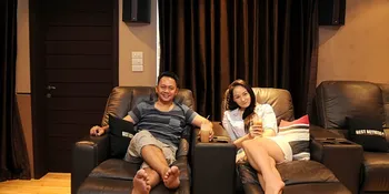 Sama-Sama Sibuk, Mona Ratuliu - Indra Punya Dua Mobil