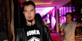 Sambut Tahun Baru, Ahmad Dhani Manggung Bareng Anak