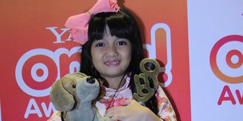 Sampai Kapan Afiqah Bakal Menenteng Si Puppy ke Mana Saja?