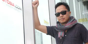 Sandhy Sondoro: Tiap Sebut Allah, Saya Kadang Keluar Air Mata