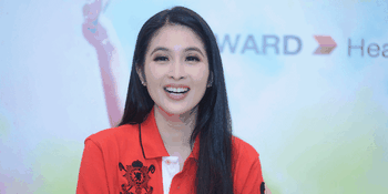 Sandra Dewi Akui Sang Anak Lebih Populer dari Dirinya, Kenapa Ya?