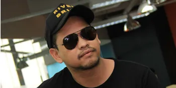 Satrio Alexa - Lala Karmela Sering Jalan Bareng?