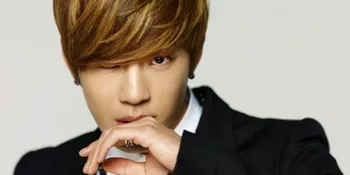 Se7en Rilis Foto Cover Album Terbaru, 'SE7EN THE BEST'