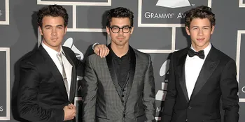 Sebelum Bubar, Jonas Brothers Punya Kejutan