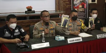 Sebelum Diperiksa Polisi Karena Protes Perpanjangan PPKM Pakai Bikini, Dinar Candy Jalani Tes Urine