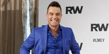 Sebelum Naik ke Panggung, Robbie Williams Punya Ritual Khusus
