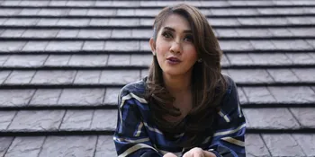 Sebelum Operasi Tumor Payudara, Cut Memey Sempat Tertawa - Nyanyi