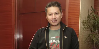 Sebut Sophia Latjuba Sebagai Celebrity Crush, Gading Marten: Mama Sophie Kalau Lagi Yoga, Alamak!