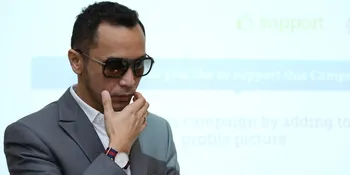 Sedang Bosan, Giring Nidji Mendadak Cat Rambut Jadi Abu-Abu