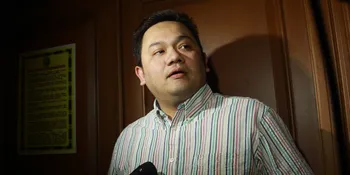 Sedang Trend Gaya Hijab, Farhat Abbas Komentari Artis Berjilbab