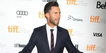 Segera Menikah, Adam Levine Rencanakan Pesta di Dua Benua?