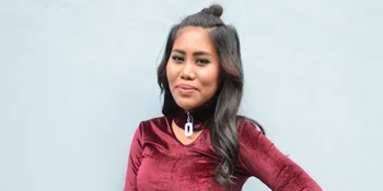 Segera Menikah, Evi Masamba Unggah Foto Bareng Calon Suami dan Tulis Kalimat Manis