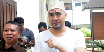 Segerombolan Ibu-Ibu Menyusup ke Sidang Saipul Jamiell