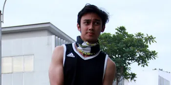 Selain Dikasih Kado, Pipi Caesar Hito Juga Sering Dicubit Fans