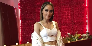 Selain Sunblock, Cinta Laura Suka Bawa Lotion Anti Nyamuk ke Mana-Mana