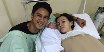 Foto-Foto James Nathanniall. Anak Fandy Christian - Dahlia Poland