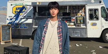 Selfie Jin BTS Bikin Gantungan Kunci Gucci Ludes Terjual