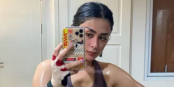 Selvi Kitty Pamer Badan Langsing Hasil 7 Bulan Workout di Rumah